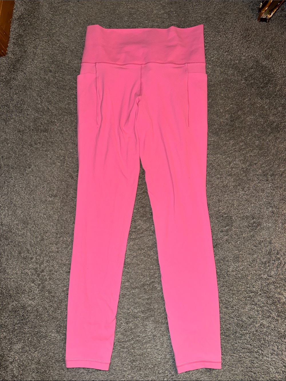 Athleta salutation stash legging